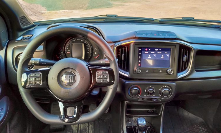 Fiat Strada Freedom Cabine Dupla [Auto+ / João Brigato]