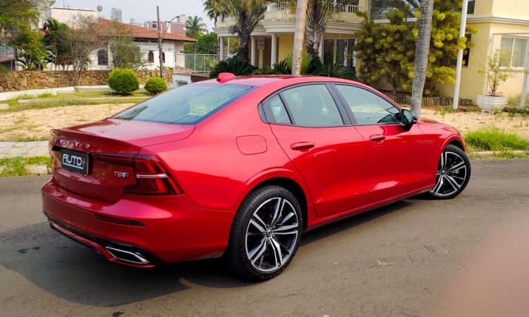 S60 T8 R-Design [Auto+ / João Brigato]
