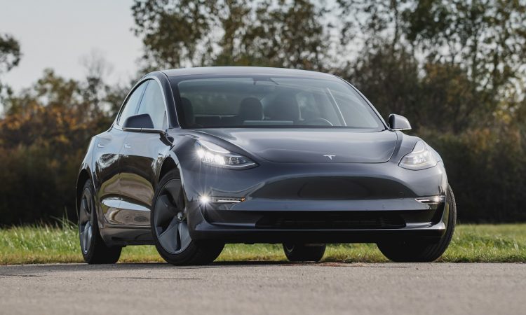 Tesla Model 3 [divulgação]