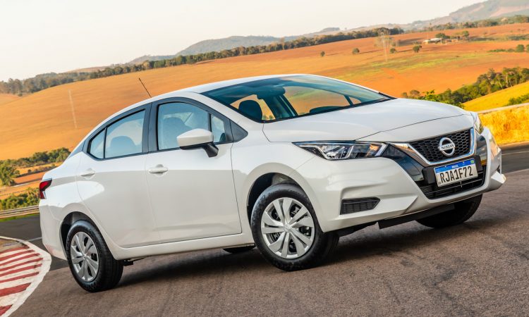 Nissan Versa Sense manual [divulgação]