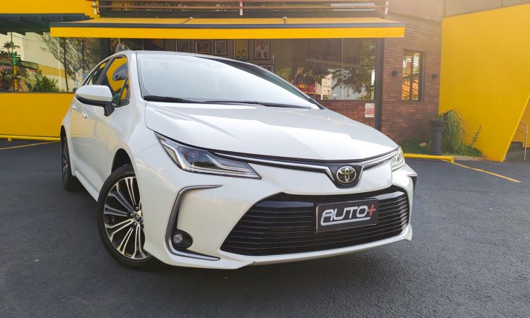 Corolla Altis Premium [Auto+ / João Brigato]