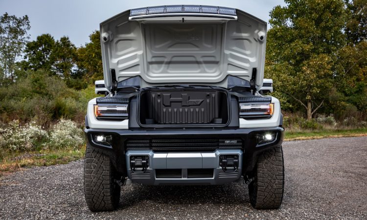 GMC Hummer EV tem porta-malas na dianteira [divulgação]