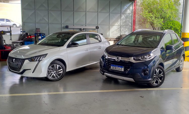 Peugeot 208 vs Honda WR-V [Auto+ / João Brigato]