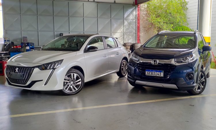 Peugeot 208 vs Honda WR-V [Auto+ / João Brigato]