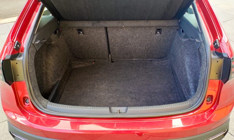 Volkswagen Nivus Comfortline [Auto+ / João Brigato]