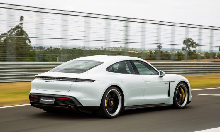 Porsche Taycan Turbo S [divulgação]