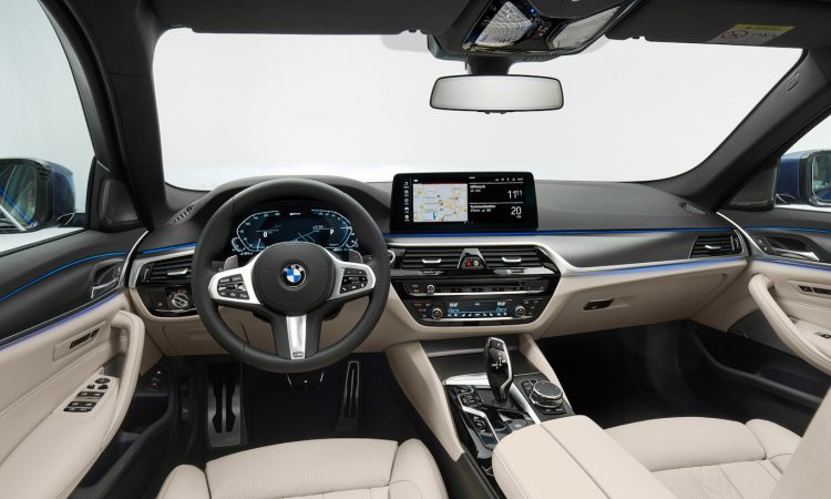 BMW 530e M Sport [divulgação]