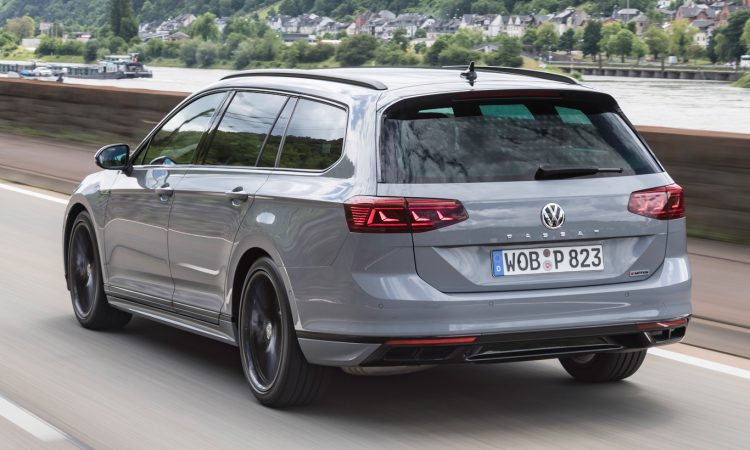 Volkswagen Passat Variant [divulgação]