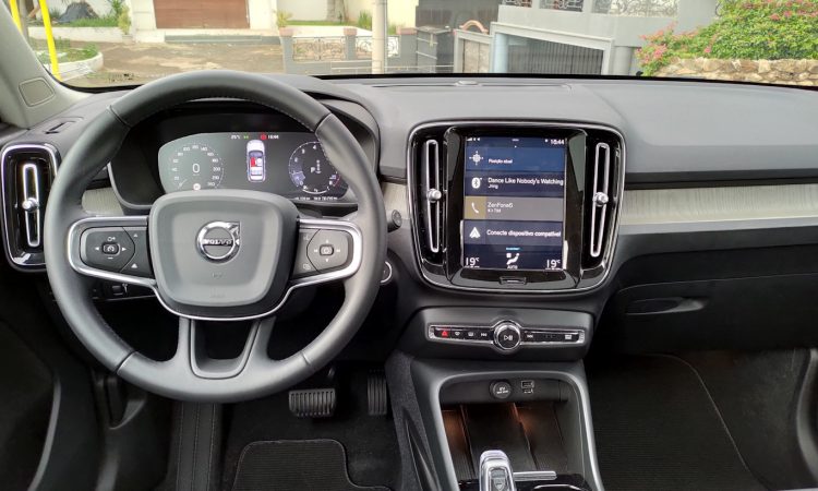 Volvo XC40 Inscription [Auto+ / João Brigato