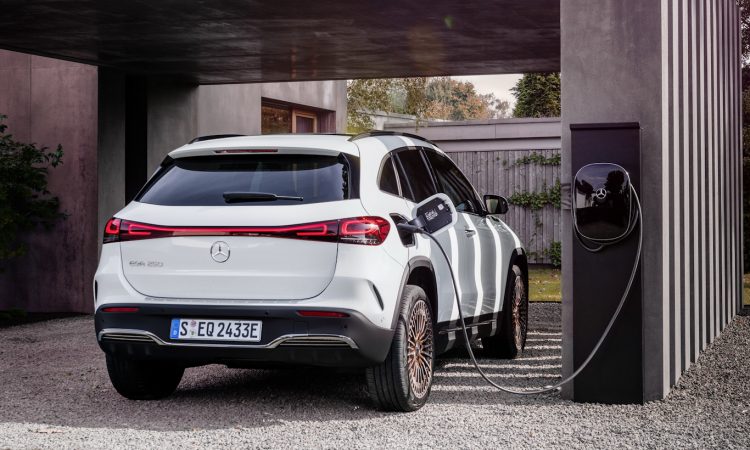 Mercedes-Benz EQA [divulgação]