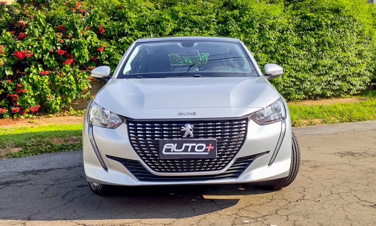 Peugeot 208 Active Pack [Auto+ / João Brigato]