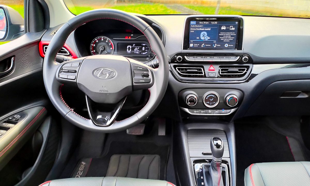 Hyundai HB20X Diamond Plus [Auto+ / João Brigato]