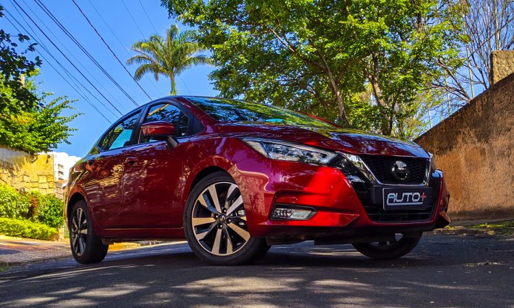 Nissan Versa Exclusive CVT [Auto+ / João Brigato]
