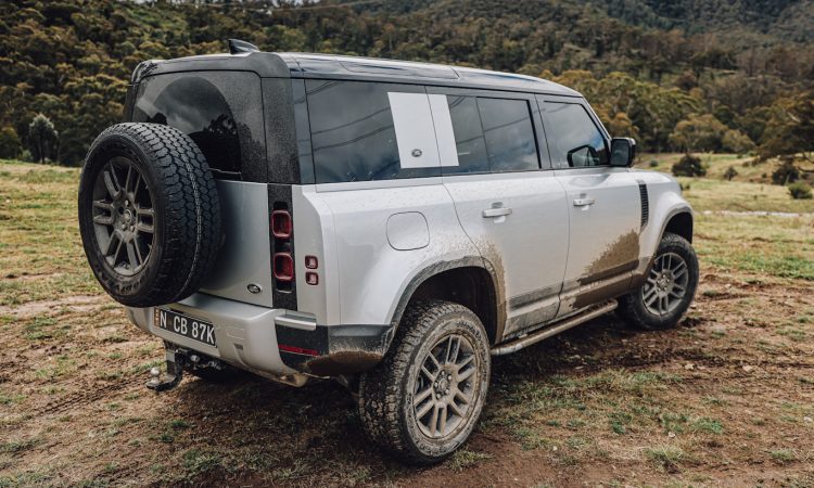 Land Rover Defender [divulgação]