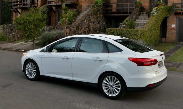 Ford Focus Fastback [divulgação]