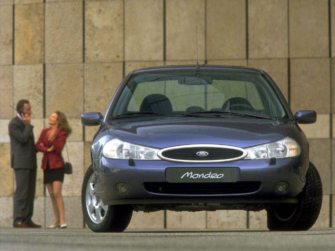 Ford Mondeo Mk2 [divulgação]