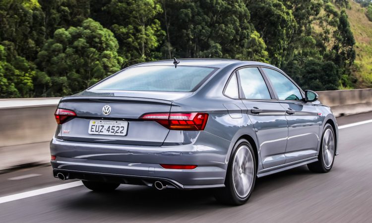 Volkswagen Jetta GLI [divulgação]