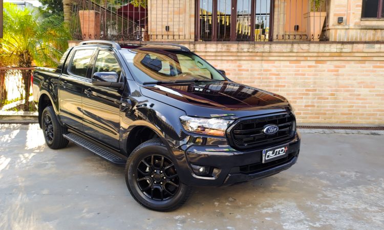 Ford Ranger Black [Auto+ / João Brigato]
