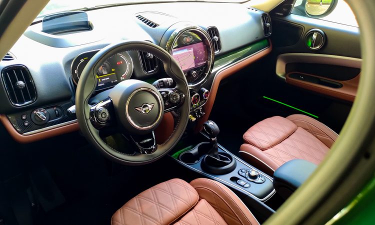 Mini Countryman Cooper SE [Auto+ / João Brigato]