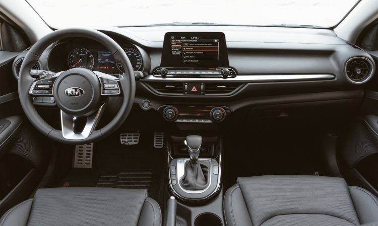 Kia Cerato [divulgação]