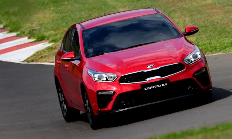 Kia Cerato [divulgação] 2022