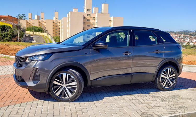 Peugeot 3008 GT Pack [Auto+ / João Brigato]