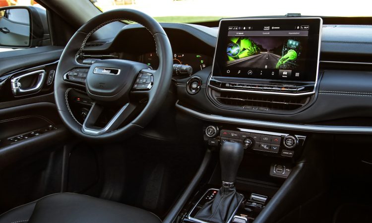 Jeep Compass 4Xe [divulgação]