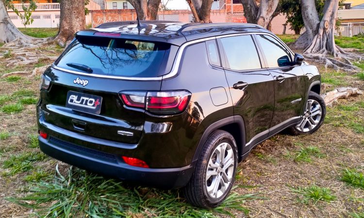 Jeep Compass Longitude [Auto+ / João Brigato]