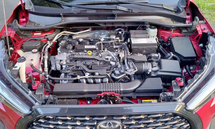 Toyota Corolla Cross XRE [Auto+ / João Brigato]