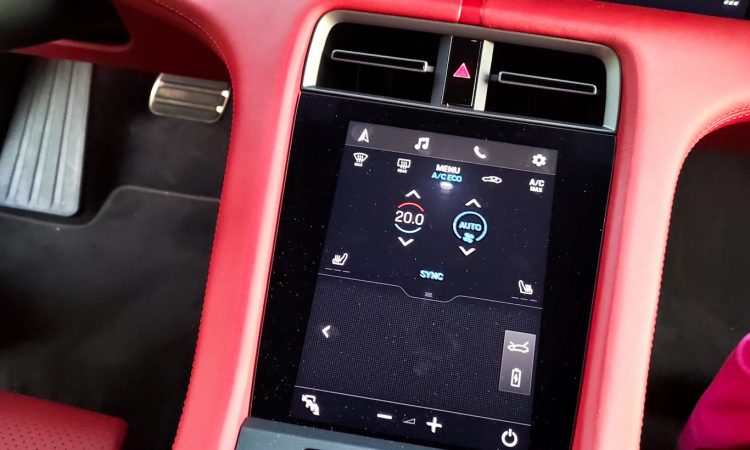 Porsche Taycan Turbo S [Auto+ / João Brigato]