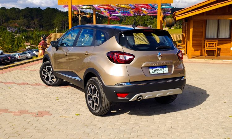 Renault Captur Iconic 2022 [Auto+ / João Brigato]