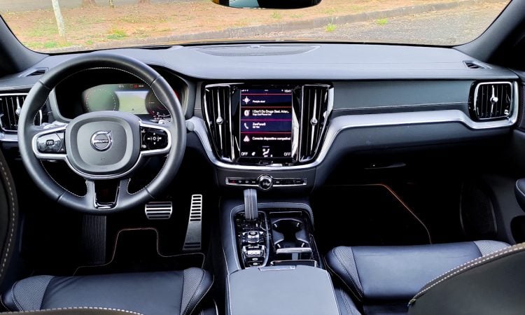 Volvo S60 Polestar [Auto+ / João Brigato]