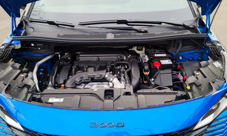 Peugeot 3008 GT Pack [Auto+ / João Brigato]