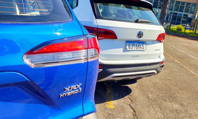 Toyota Corolla Cross XRX Hybrid vs Volkswagen Taos Highline [Auto+ / João Brigato]