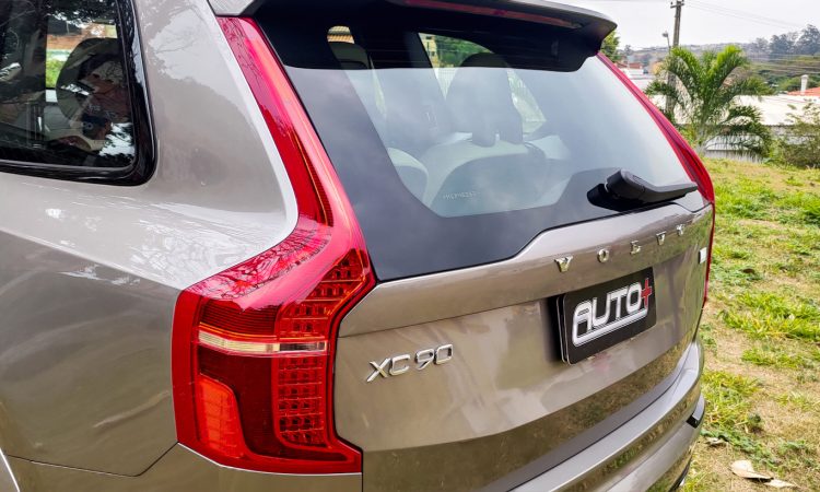 Volvo XC90 R-Design [Auto+ / João Brigato]