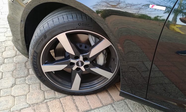 Audi A6 Performance Black [Auto+ / João Brigato]