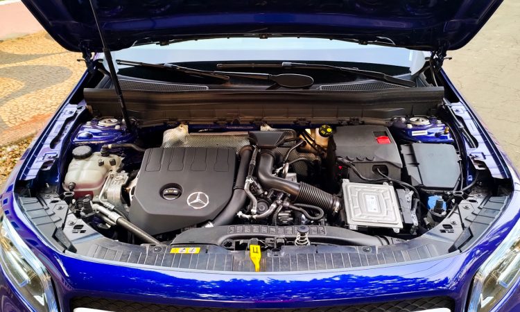 Mercedes-Benz GLB 200 Progressive [Auto+ / João Brigato]