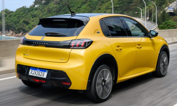 Peugeot e-208 GT [divulgação]