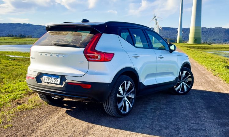 Volvo XC40 Recharge Pure Electric [Auto+ / João Brigato]