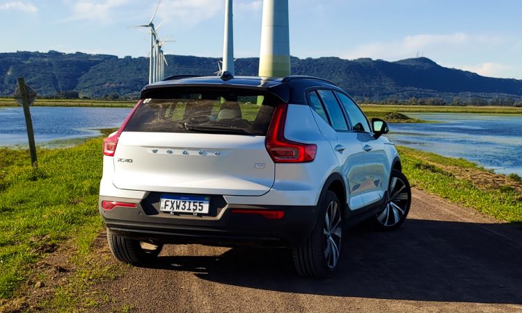 Volvo XC40 Recharge Pure Electric [Auto+ / João Brigato]