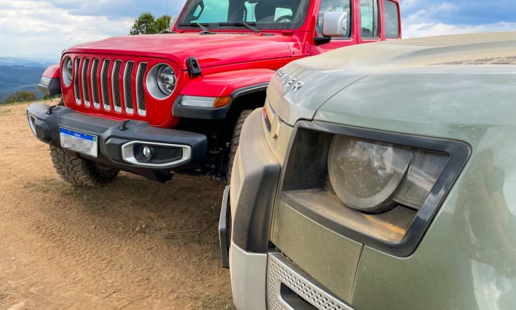Jeep Wrangler vs Land Rover Defender [Auto+ / João Brigato]