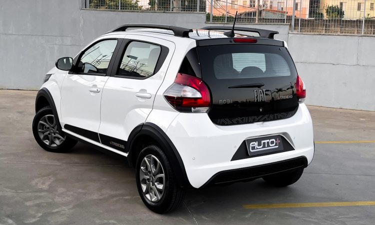 Fiat Mobi Trekking [Auto+ / João Brigato]