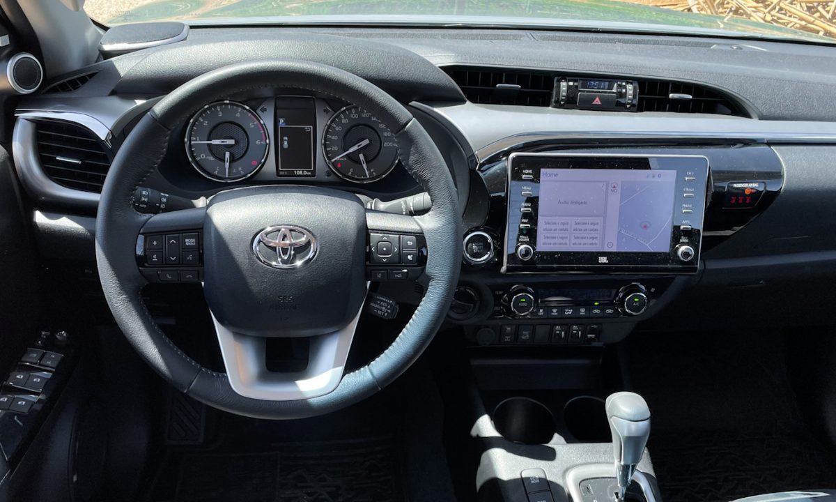 Toyota Hilux SRX [Auto+ / João Brigato]