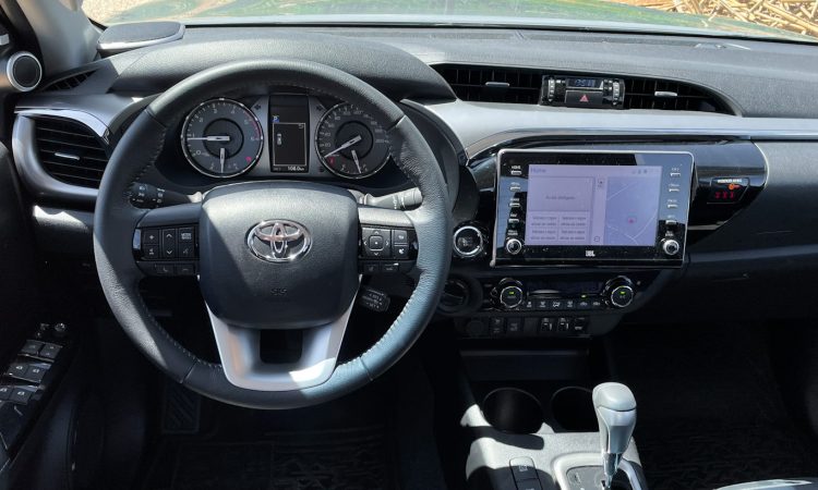 Toyota Hilux SRX [Auto+ / João Brigato]