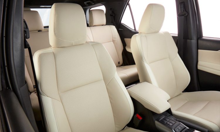 Toyota SW4 Diamond [divulgação]