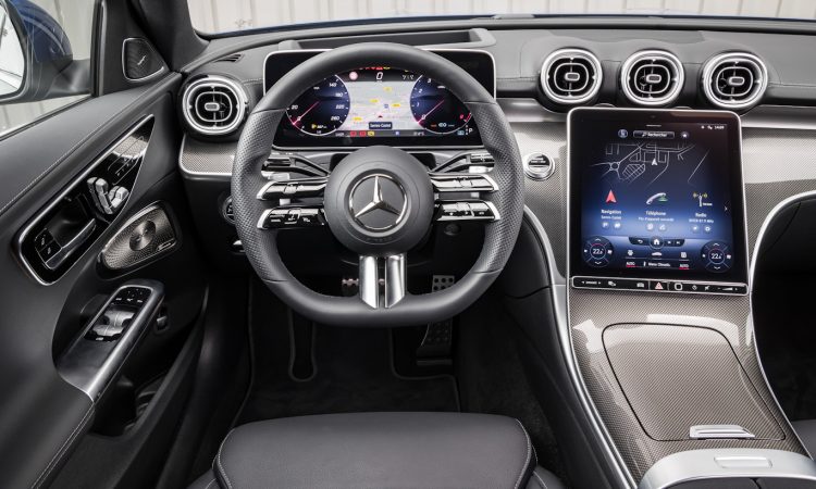 Mercedes-Benz Classe C 2022 [divulgação]