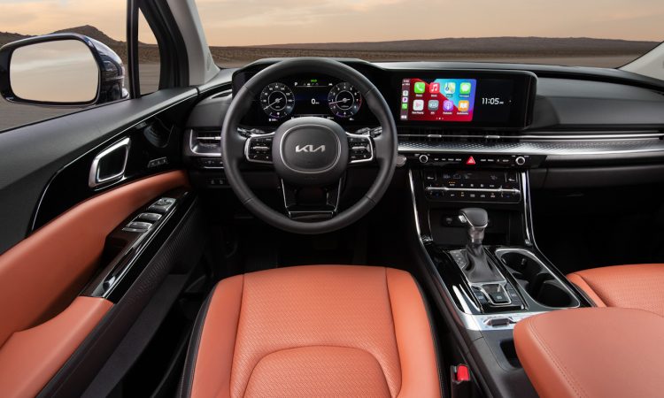 Kia Carnival [divulgação]