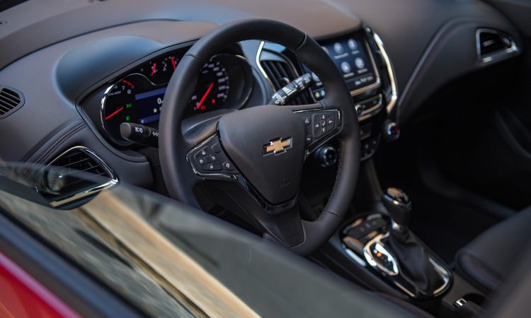 Chevrolet Cruze RS [divulgação]