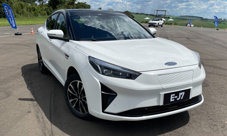 JAC E-J7 [Auto+ / João Brigato]