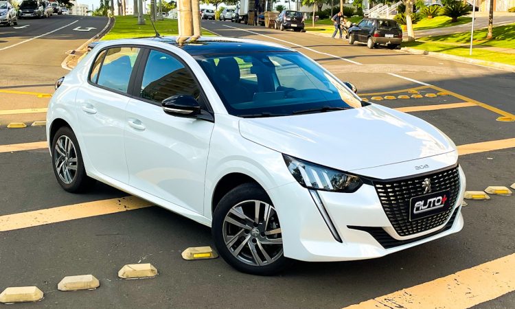 Peugeot 208 Griffe [Auto+ / João Brigato]